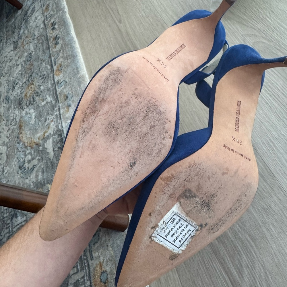 Carolyne Suede Mid-Heel Slingback Pump Manolo Blahnik Blue Slingback Heels - Picture 3 of 5